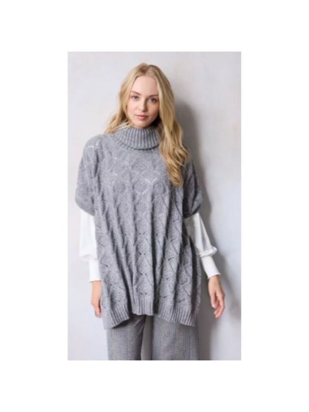 NWT LC Lauren Conrad Pointelle Knit Metallic Poncho